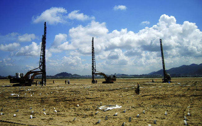 深圳機(jī)場(chǎng)飛行區(qū)擴(kuò)建陸域形成及軟基處理工程